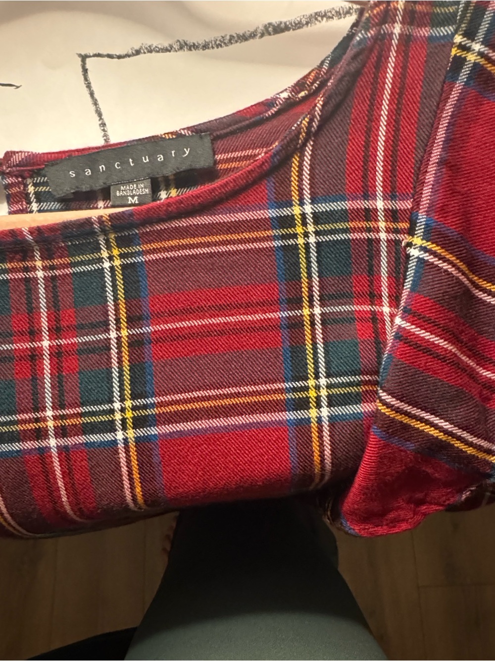 Women's Sanctuary Scout Plaid Ruffle Top size Medium - Picture 5 of 8
